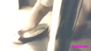 Nyllady Dangling in a Pizzeria