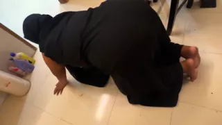 Egyptian Hot Stepmom Stuck in Closet When She Was Cleaning & Open Her Big Ass for Get Anal Fuck