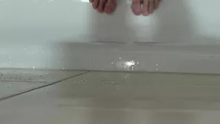 Rub the Bathtub Until It Comes