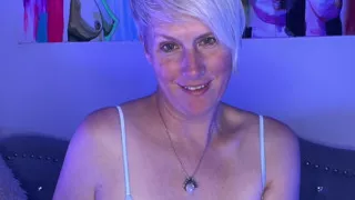 I Can't Sleep So StepMommy Gave Me A Good JOI