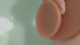 Amateur close-up: in the butt in the bathroom - full immersion