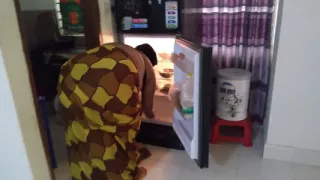 While Taking the Food Out of the Fridge, I Fucked the Neighbor Stepaunty - Indian Sex