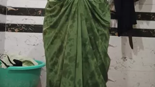 Priya Bhabi Nice Body Show