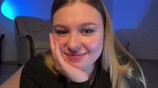 Bouncing huge tits and masturbate fat pussy