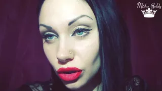 Rose lipstick is your weak spot