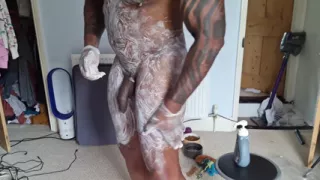 This Is How I Keep My Body Smooth