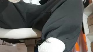 Dirtyjunkbro Spreads Her Ass