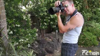 Tattooed mature woman gets fucked by her muscular photographer