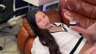 Cumpilation No. 6, an 18-year-old Asian amateur takes the biggest faces