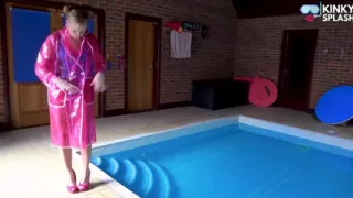 Swim & Play in Pvc Mac, Latex and Heels