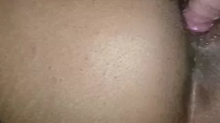 I put on all fours a brunette mother-in-law and give her cock until I cum in her black and hairy close