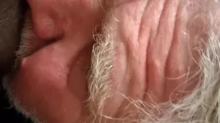 10 Minutes of Face Brings 8 Minutes of Cum