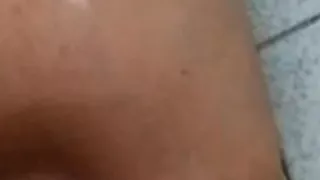 Self musterbating my tight pussy