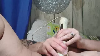 Those Pulsing Vibrations Are so Loud She Cums Roudy