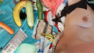 Amateur Wife Masturbates with Her Fingers in Her Pussy