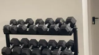The Hottie Showing off Her Workout Skills, Being Sensual at the Gym.
