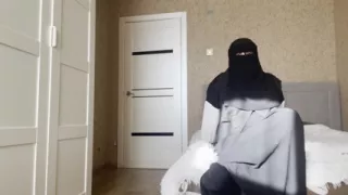 Arab Stepmom with Big Ass in Pantyhose