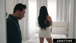 ADULT TIME - Busty MILF Jennifer White Thanks Her Roommate With Raw Passionate Riding & Doggystyle