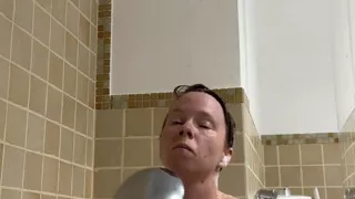 Hot Teen Soaped up and Shaved