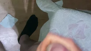 Cumshoot alone
