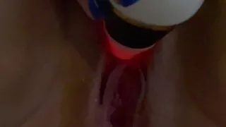MILF squirts in a big stream because the plug in her ass is pressing