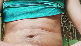 Maine jangal me ja ke apne land ka Pani nikal di