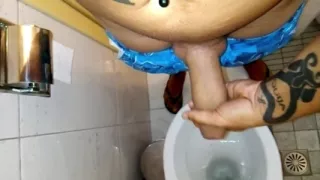 Uncut Cock Cum in Toilet After Sun Tanning