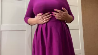 I Show the Audience How My Pantyhose Look Without Panties