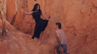 Outdoor sex! a pretty Colombian in the middle of the desert until I make her come