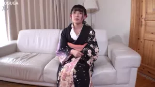 20-year-old on Her Way Home From Her Coming-of-age Ceremony - Free Commemorative Photo Shoot, She Was Tricked Into Taking Photos