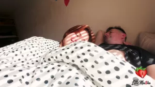 Morning with Abundant Ejaculation, Instead of Swallowing It She Spit Out
