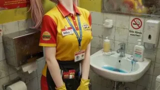 Hot fast food Girl, ready for fun