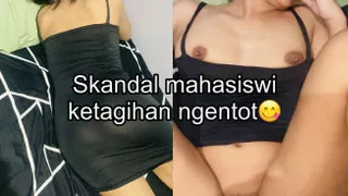 Scandal video of a female student addicted to fucking