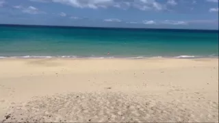 Naked Beach MILF Helps a Jerking Stranger - Cum on Her Ass