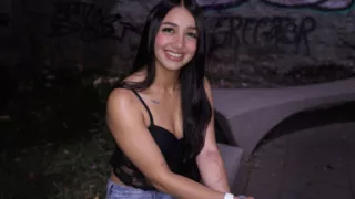 POV - Strolling the Streets to Find Cute Girls