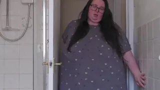 SSBBW Stripping in the Bathroom Fat Body Exploration