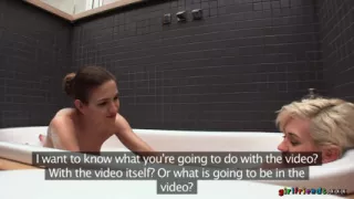 Girlfriends XXX - Bubble Bath for Blonde and Brunette
