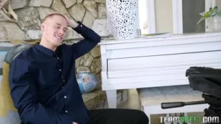 Tiny teen sucks off a huge cock white boy