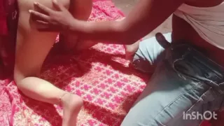 Mere pass ek hi Sadi hai, desi bhabhi ko pela