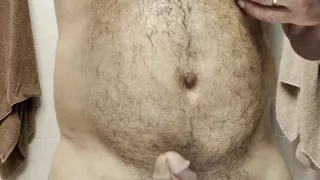 Masturbating While Shaving My Beard