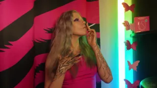 Sexy Teen Smoking a Cigarette and Shaking Her Tits!