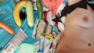 Amateur Wife Masturbates with Her Fingers in Her Pussy