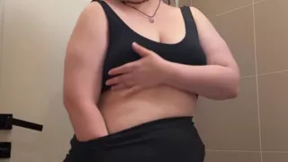 pawg public bathroom masturbation