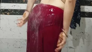 Priya Bhabi Big Ass Bath Show
