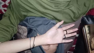 I'm really resigned that I can't bear to put my dick in this narrow pussy