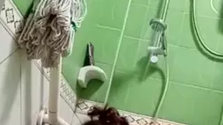 Assy want to taking a bath .she wants yo see my dick