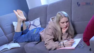 Highschool 18 Yo Sexy Foot Play