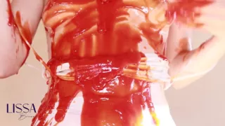 Wet and Messy Food and Sauce
