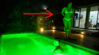 In a public jacuzzi, he cum inside her vagina - They were caught, but they didn't care