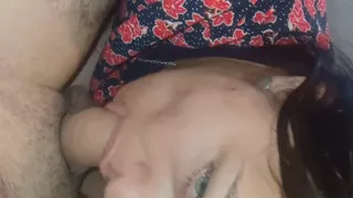 My beloved sucks to drink the milk